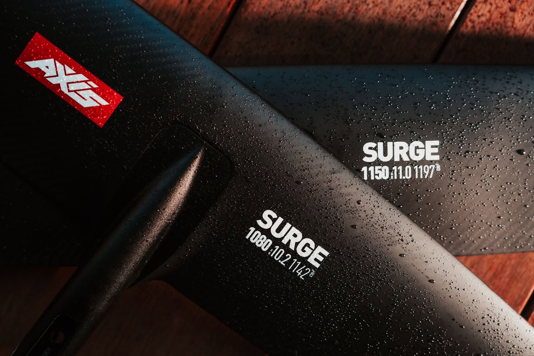 Axis Surge Front Wings